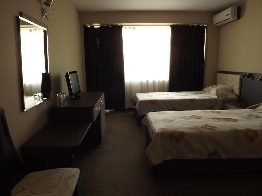 Hotel Bulgaria Петрич Экстерьер фото